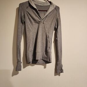 Lululemon Think Fast Pullover in the color Heathered Slate/Tonka Stripe/White